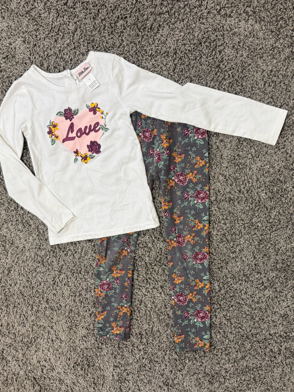 5/$25 Girls Floral 'Love' Top & Floral Leggings Set size 6